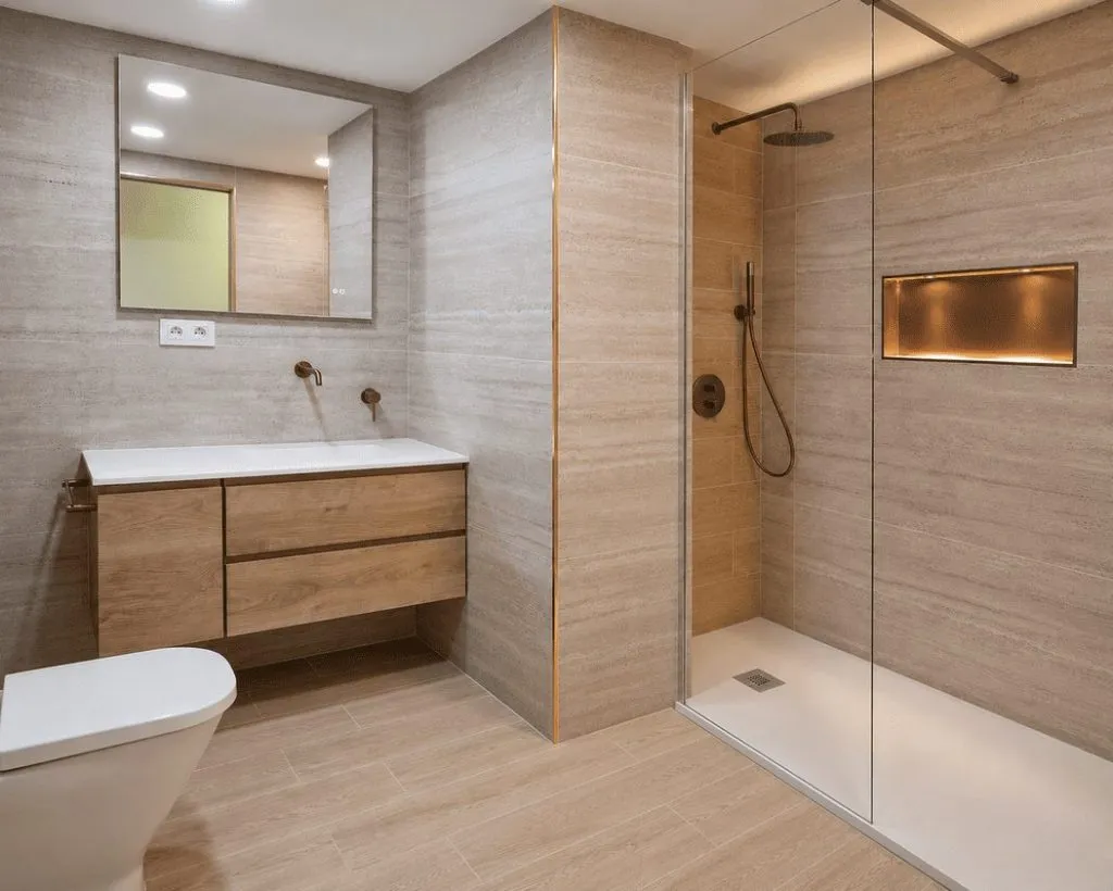 Reforma completa de cuartos de baño en vivienda unifamiliar en Valencia